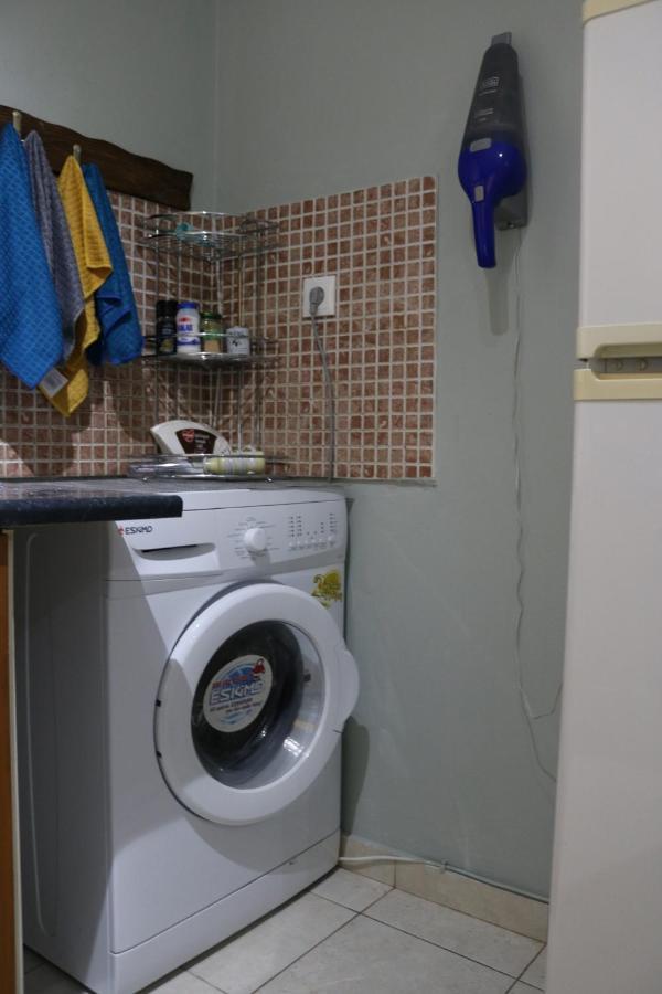 Semi-Basement 50Sqm Apartment Near Kos Citycenter 외부 사진